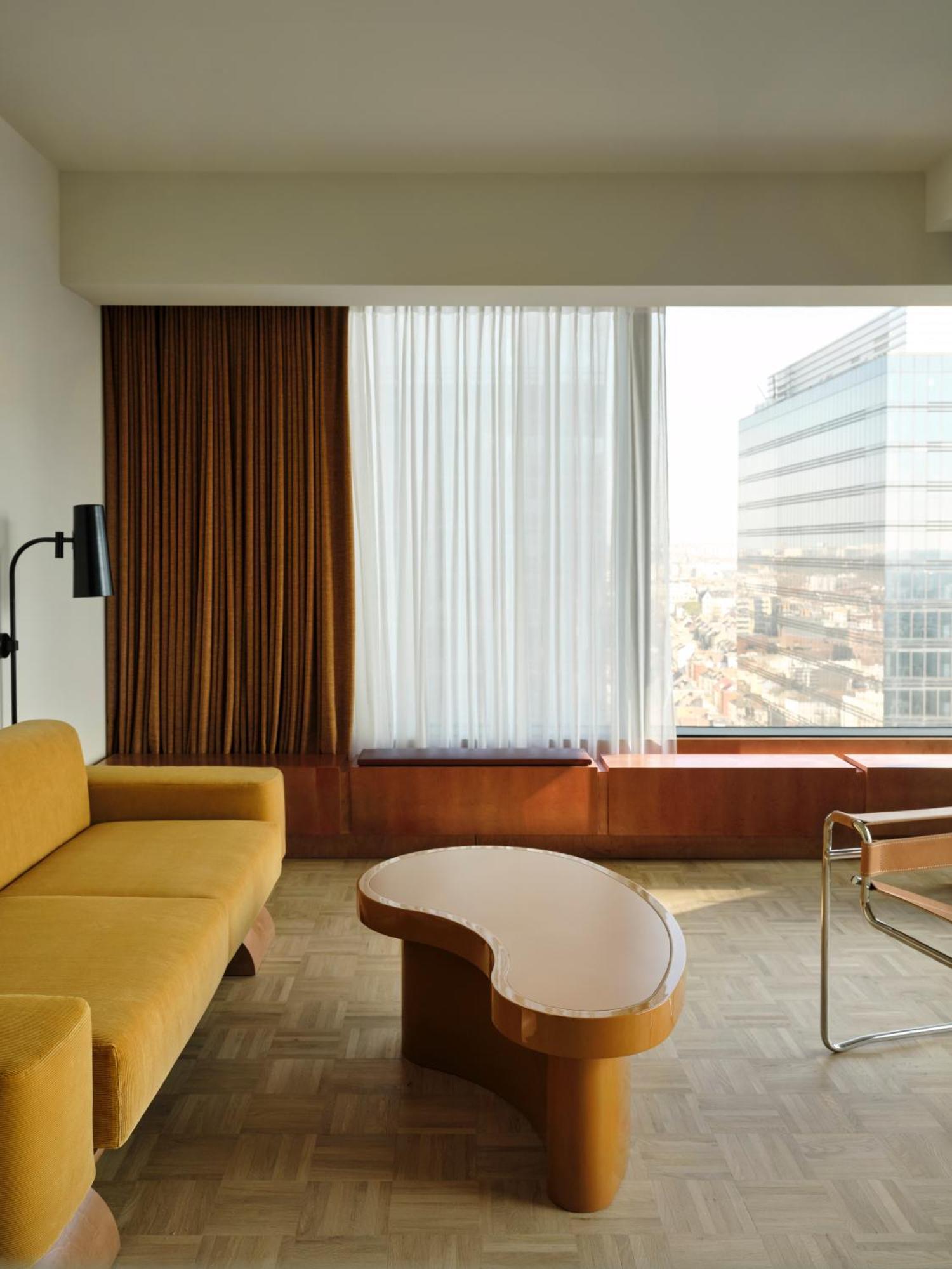 Deluxe Suite